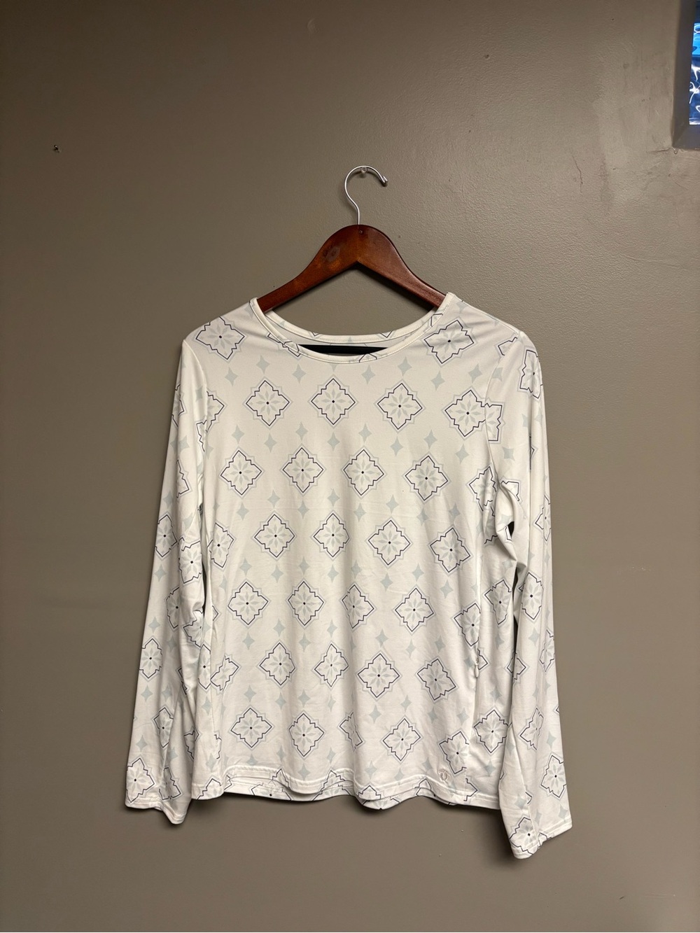 Hang Ten Woman’s Long Sleeve Sun Shirt